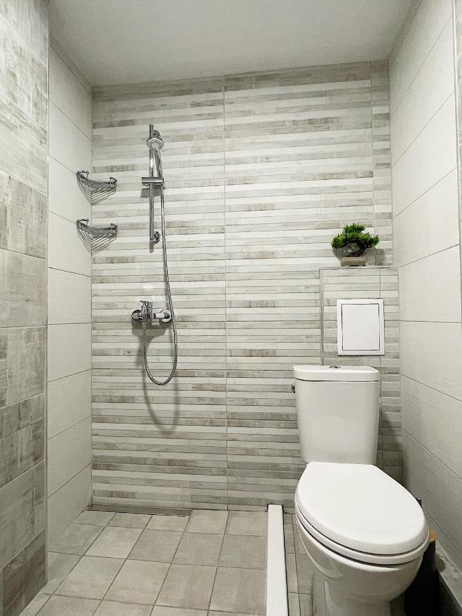 Fenix 2 Bedroom Apartment Varna Center Buitenkant foto