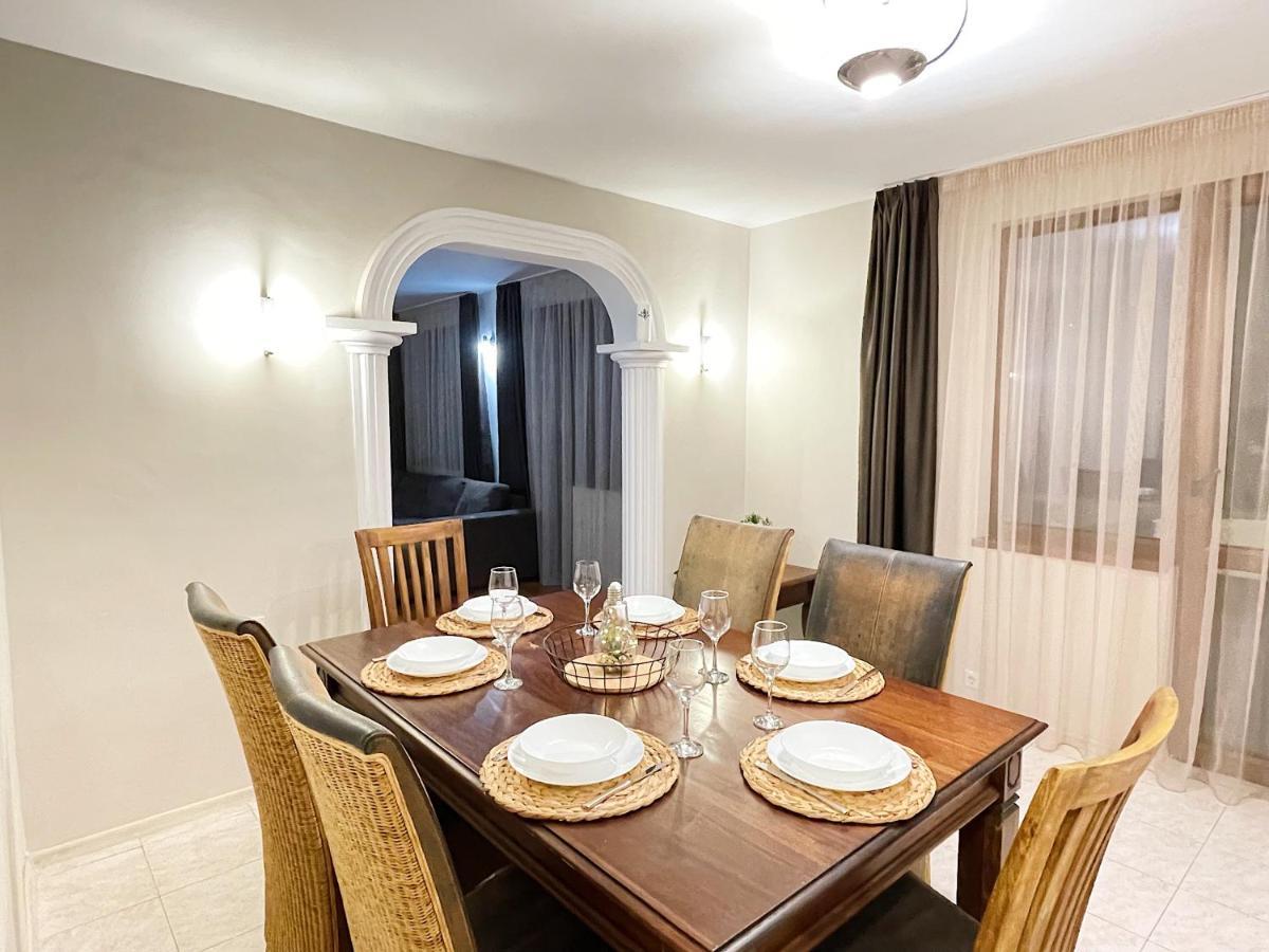 Fenix 2 Bedroom Apartment Varna Center Buitenkant foto