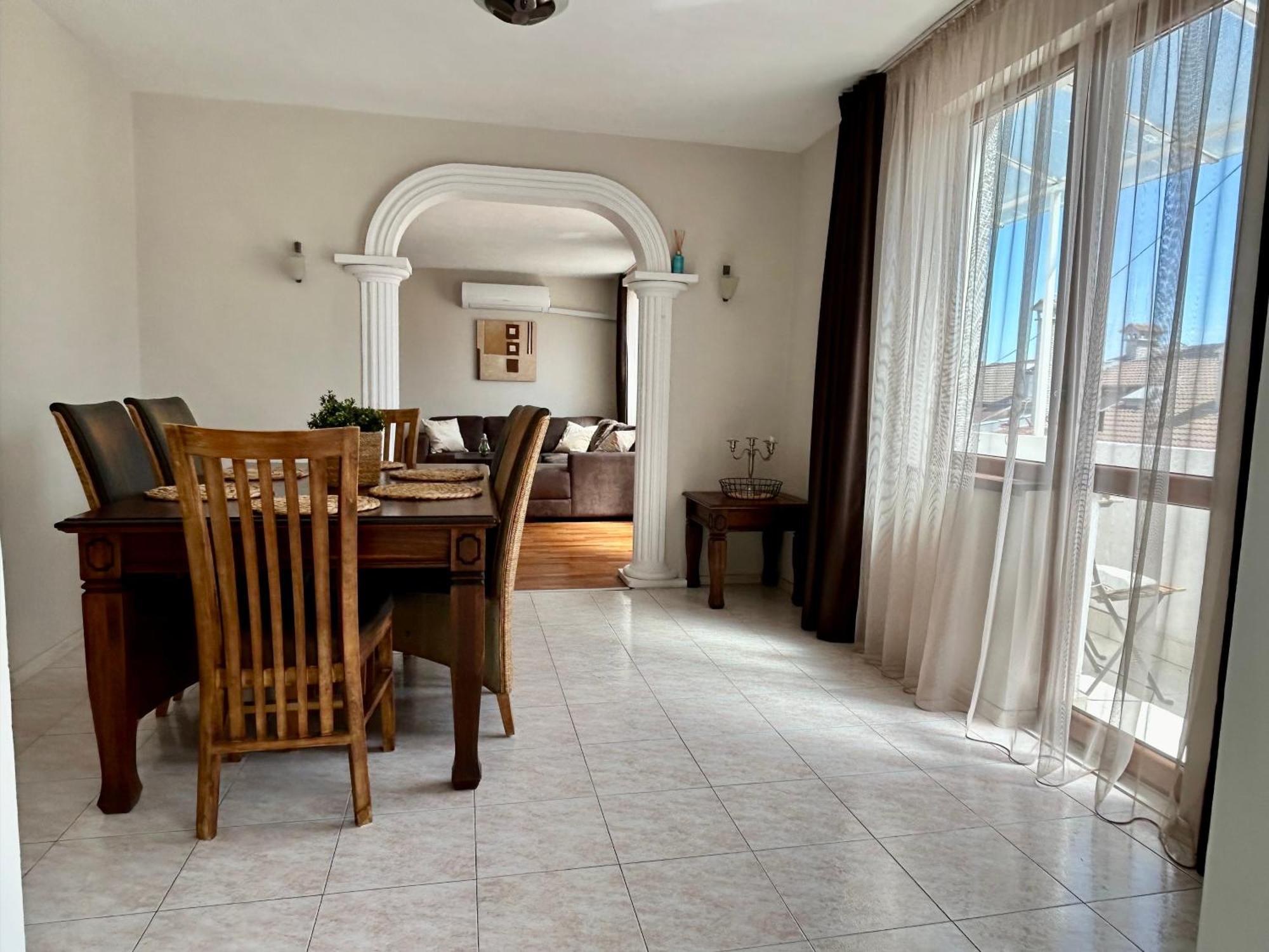 Fenix 2 Bedroom Apartment Varna Center Buitenkant foto